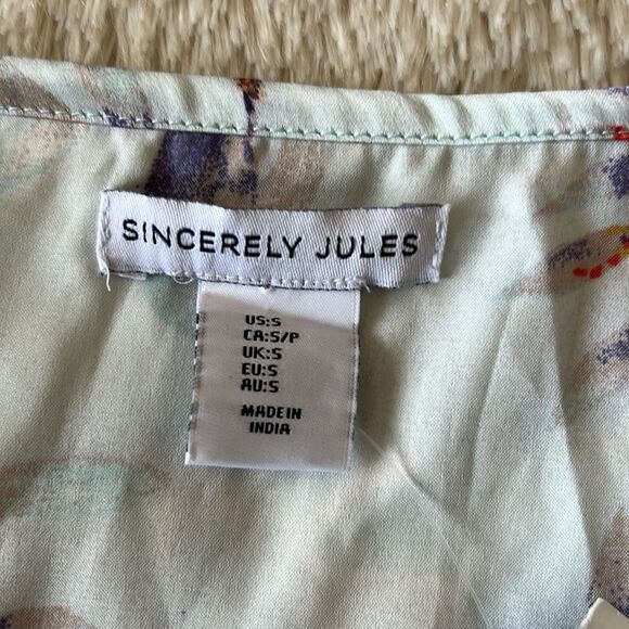 Sincerely Jules floral cami top blue size small - Picture 13 of 16